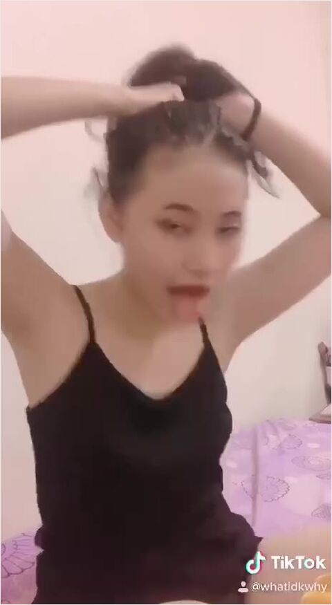 Thumbnail  Video SexAbege Bugil Berkilau 4 lonte