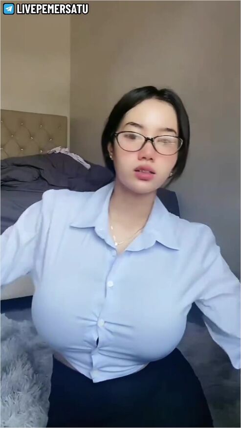 Thumbnail Video Sex Elavar Tobrut Gelantungan 8 lonte