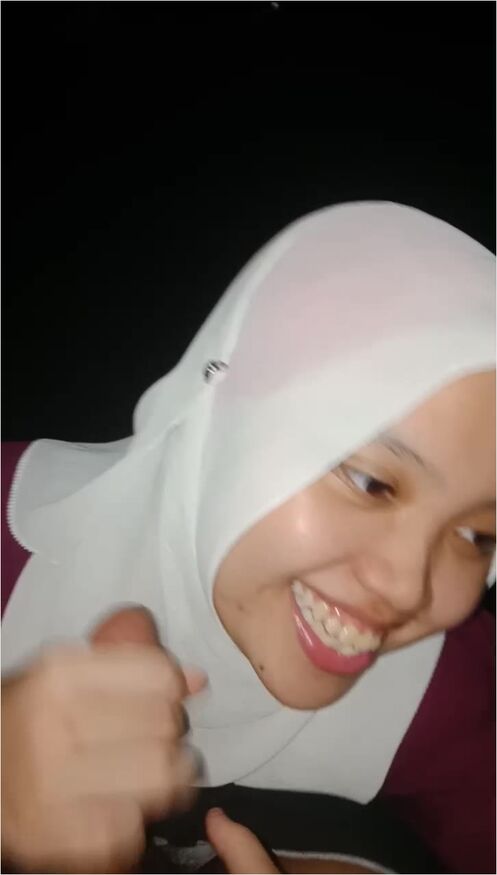  Video Sex Salwa Suka Ngocok 21 lonte