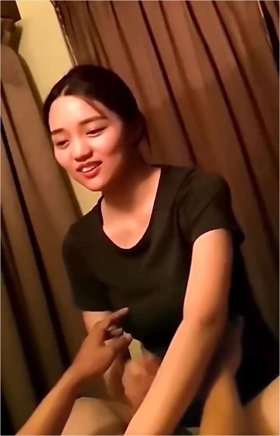 Thumbnail Video Sex Layanan Pijat Maksiat 2 lonte