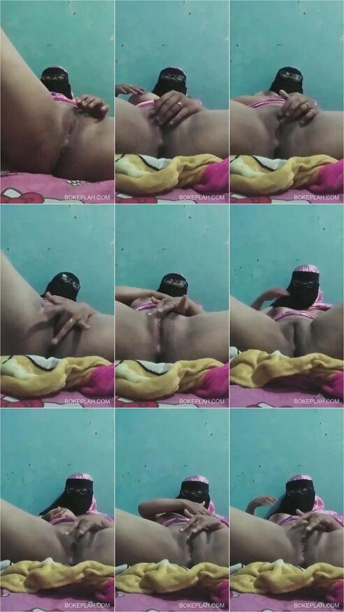 Video Sex BOKEP TERBARU 3 HIJAB CADAR BBW PAMER LUBANG KEMALUAN  Bahan Lokal