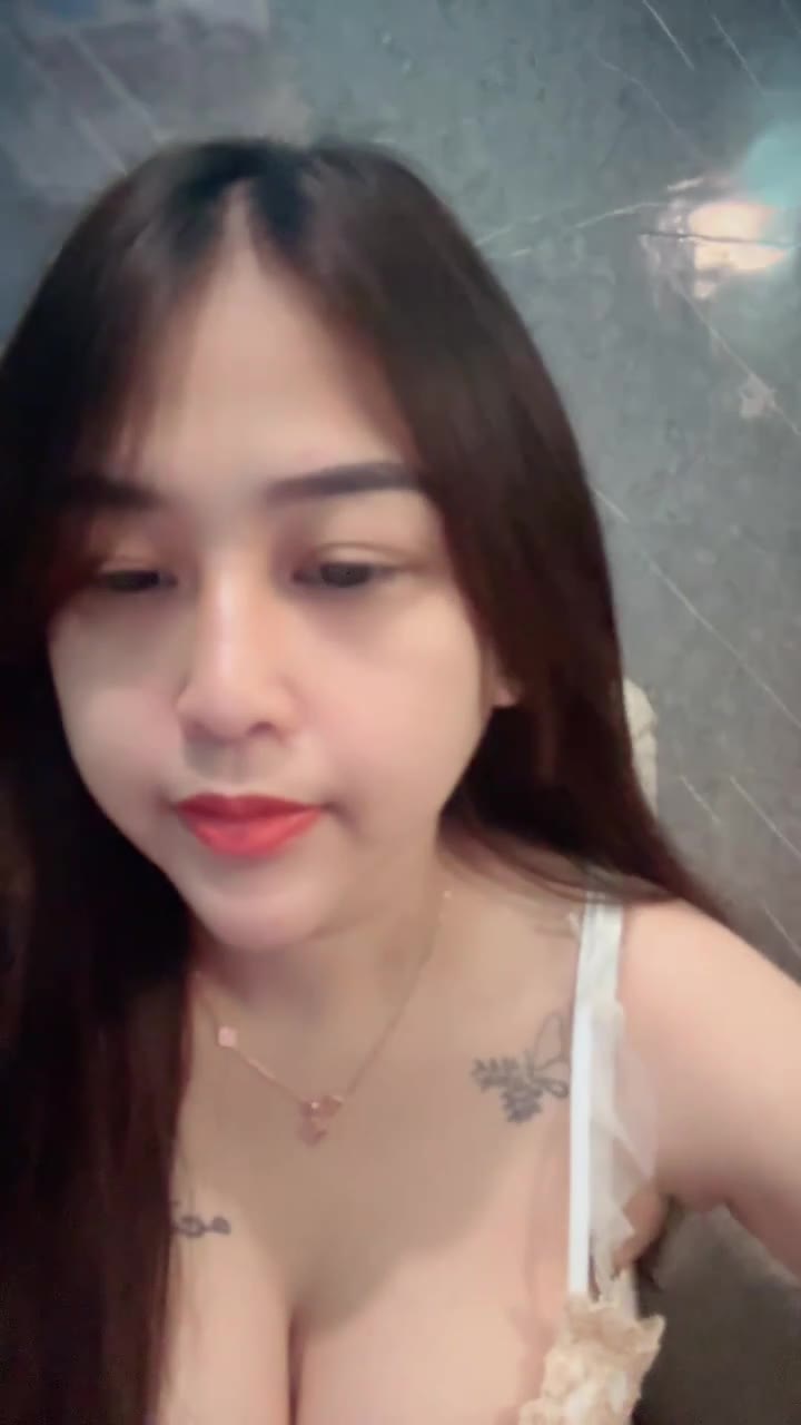 2025-07-10-001530 Lylaaaa ID 1901315884343410690 Hot51 telegram bot @DSrecordbot - duniastreaming(dot)vip
