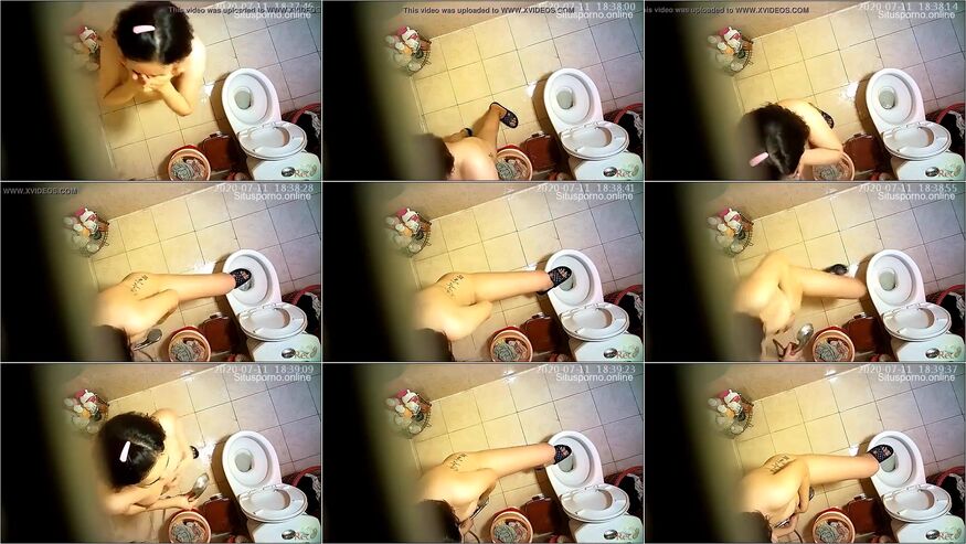 Video Sex ngintip cewek mulus bertato lagi mandi  Bahan Lokal