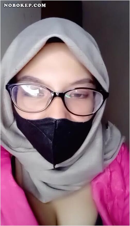 Bokep Indo Alina Jilbab Binal Liveshow Bugil