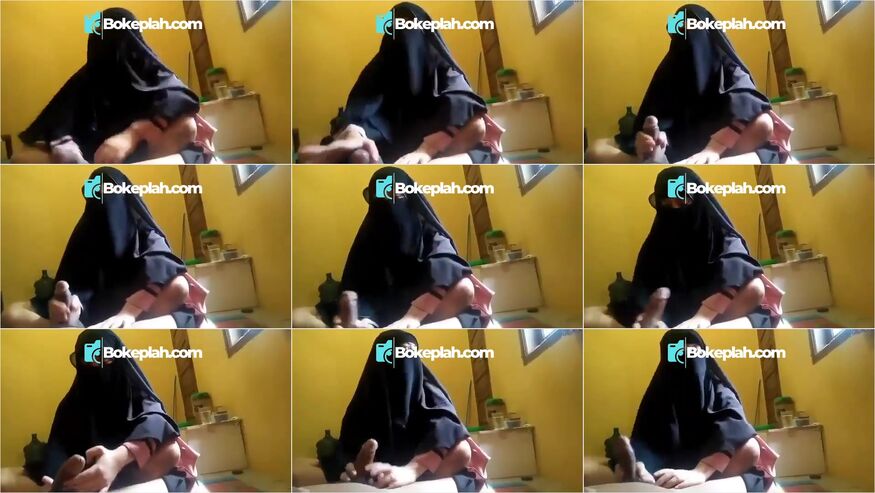 Thumbnail Video Sex jilbab bercadar tapi suka main kntl Bahan Lokal